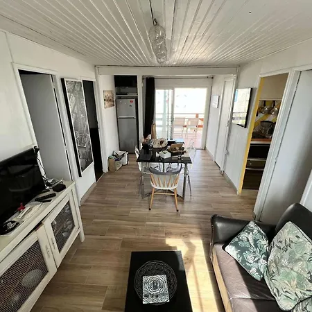 Aig 94 – En Rangée – – 6 Personnes Chalet Gruissan