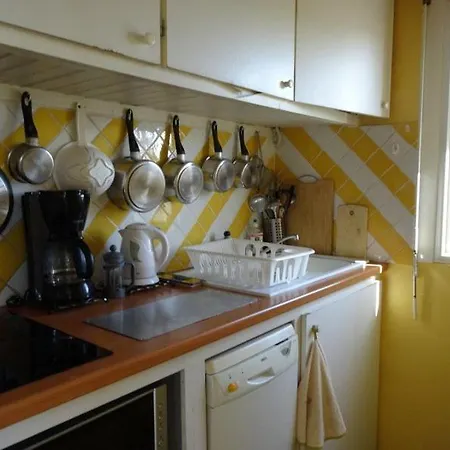 Aig 94 – En Rangée – – 6 Personnes *